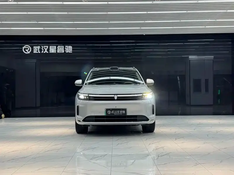 AITO M7, 2024