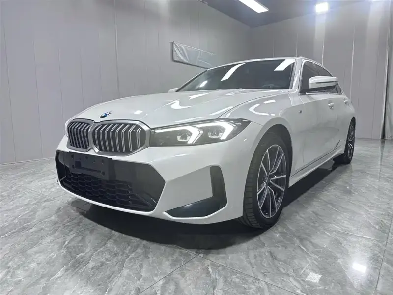 BMW 3 Series, 2023