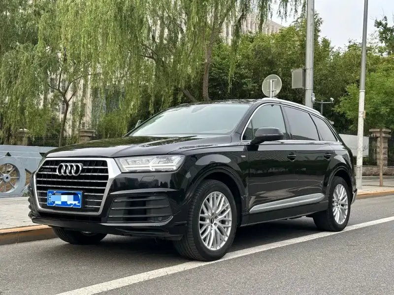 Audi Q7, 2018 — фото 1