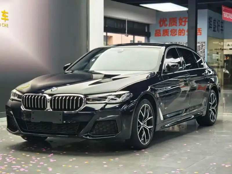 BMW 5 Series, 2022
