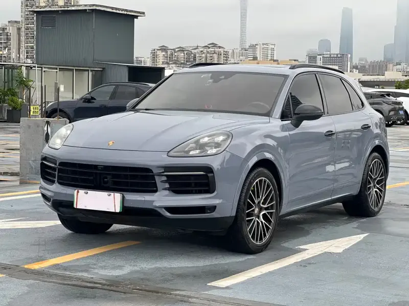 Porsche Cayenne Hybrid, 2019