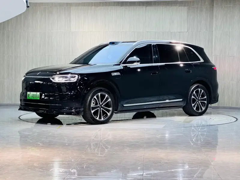AITO M7, 2025