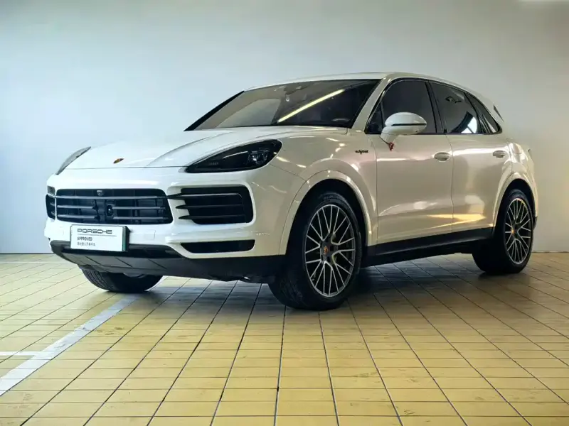 Porsche Cayenne Hybrid, 2023
