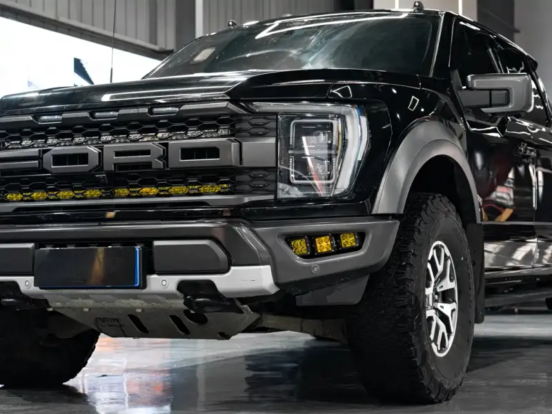 Ford F-150 Raptor, 2023 — фото 1