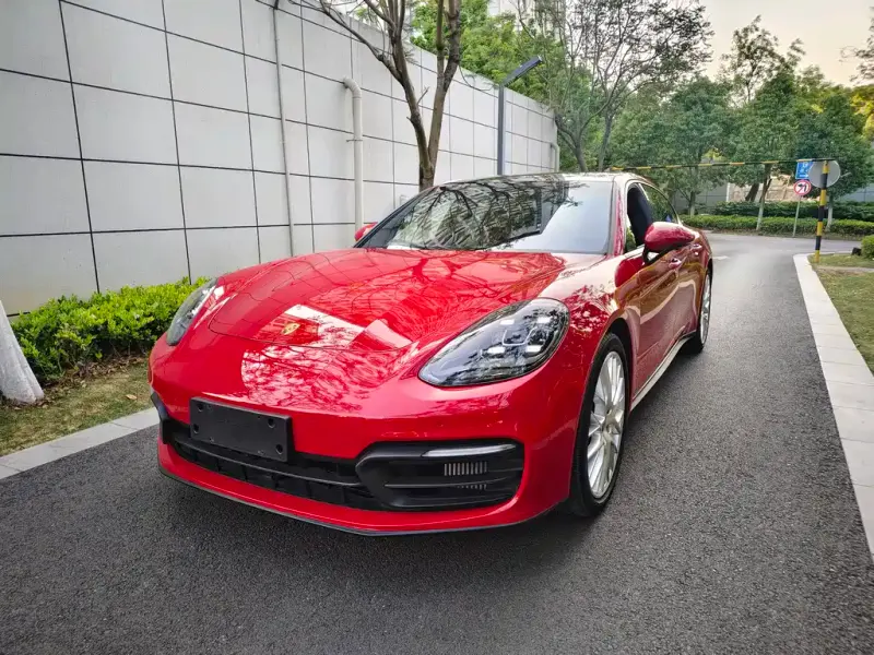 Porsche Panamera, 2022