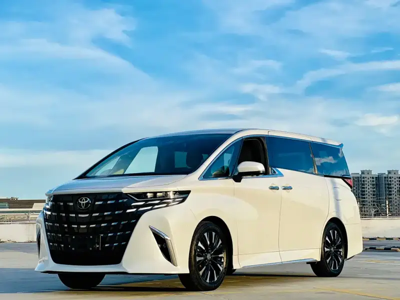 Toyota Alphard, 2024
