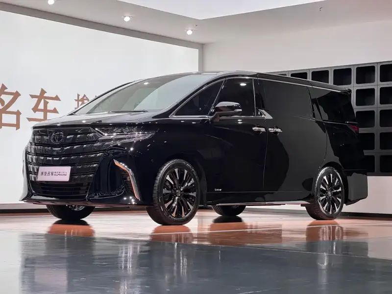 Toyota Alphard, 2024