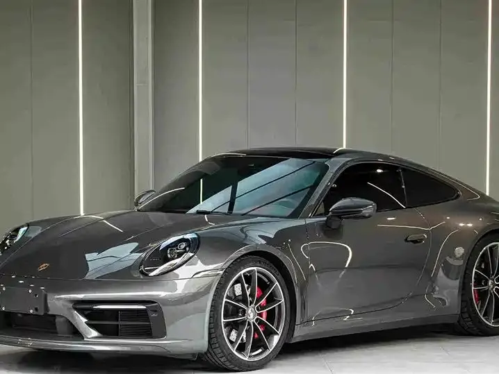 Porsche 911, 2023