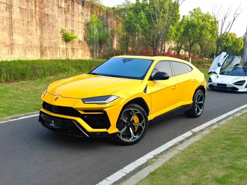 Lamborghini Urus, 2022