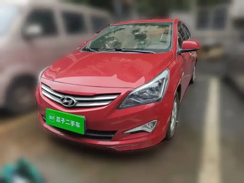 Hyundai Verna, 2015