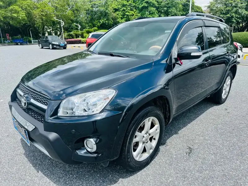 Toyota RAV4, 2012 — фото 1