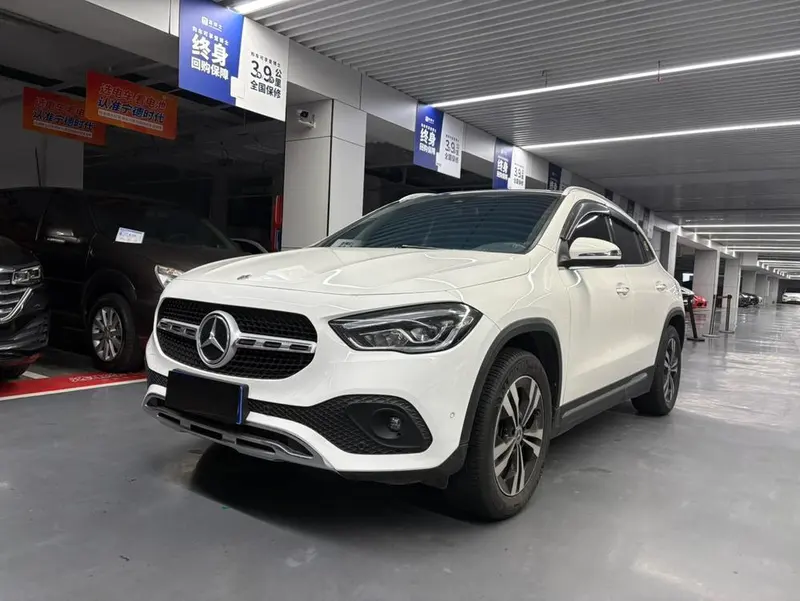 Mercedes-Benz GLA, 2022