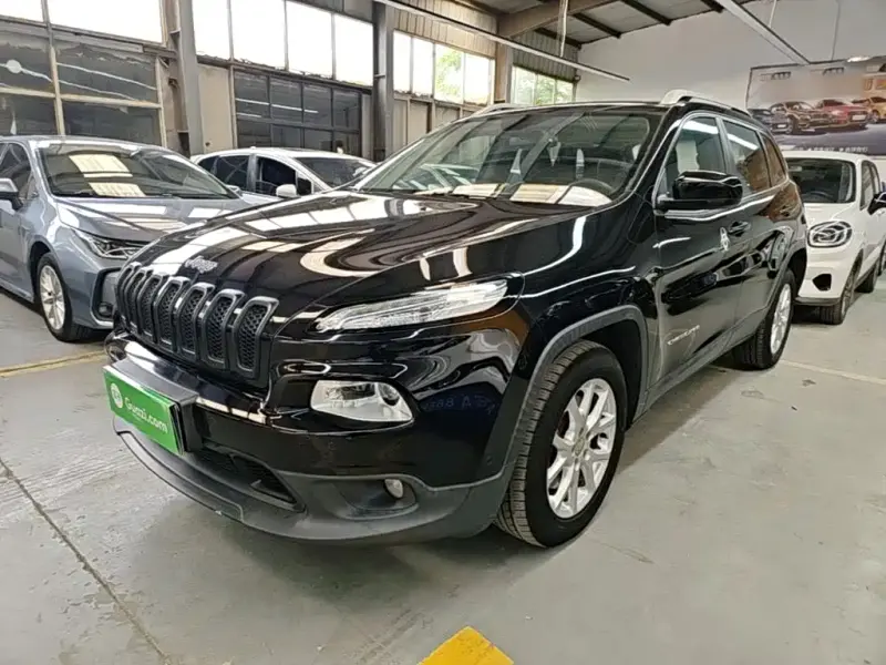 Jeep Cherokee, 2016