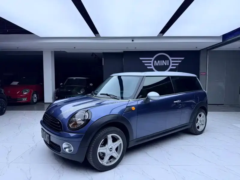 MINI Clubman, 2009