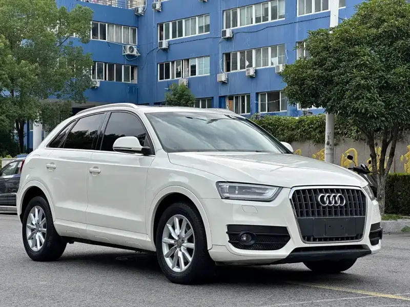 Audi Q3, 2014 — фото 1