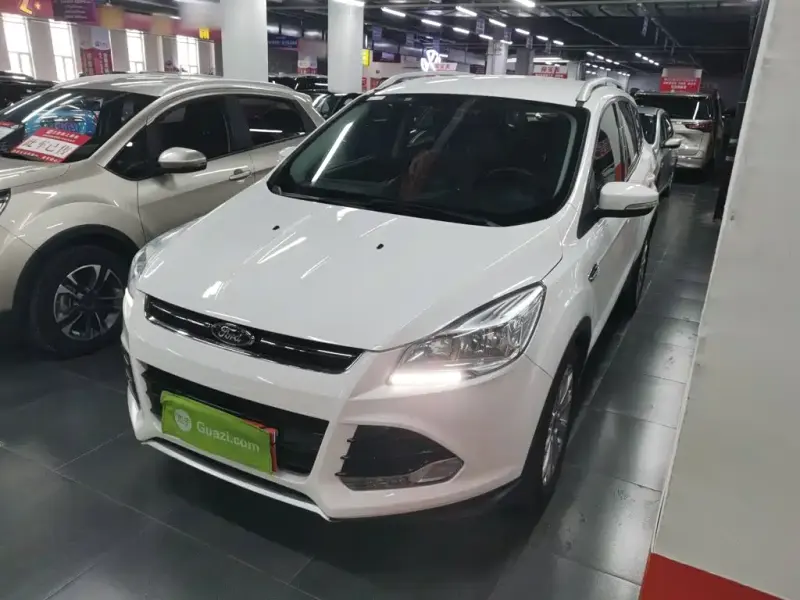 Ford Kuga, 2016