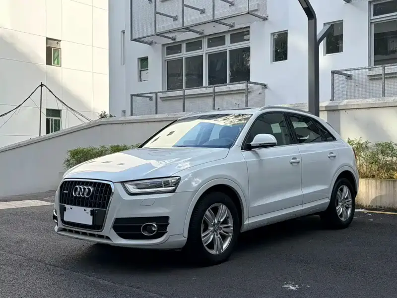 Audi Q3, 2014 — фото 1