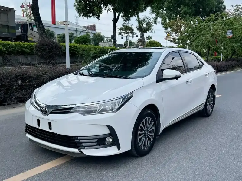 Toyota Corolla, 2019 — фото 1