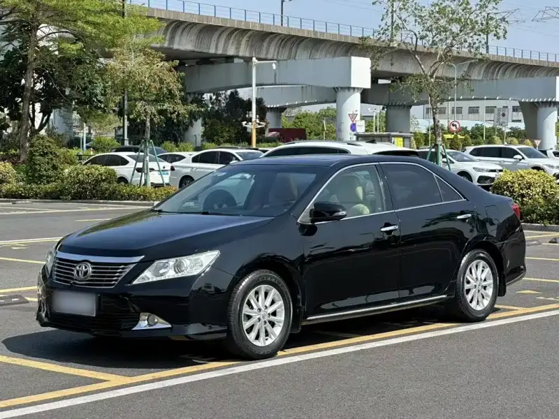 Toyota Camry, 2014 — фото 1