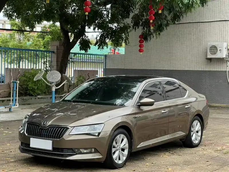 Skoda Superb, 2018 — фото 1