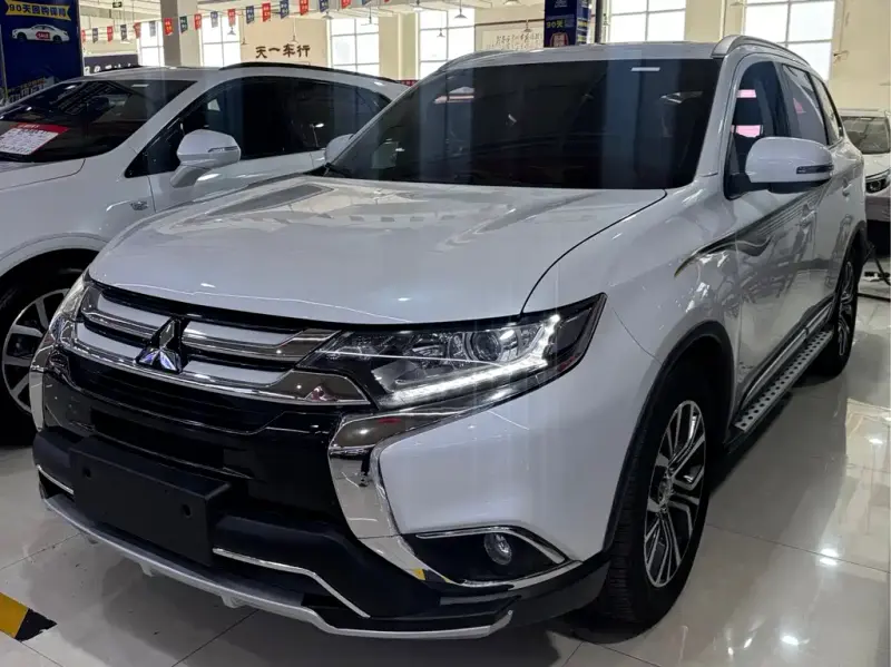Mitsubishi Outlander, 2018