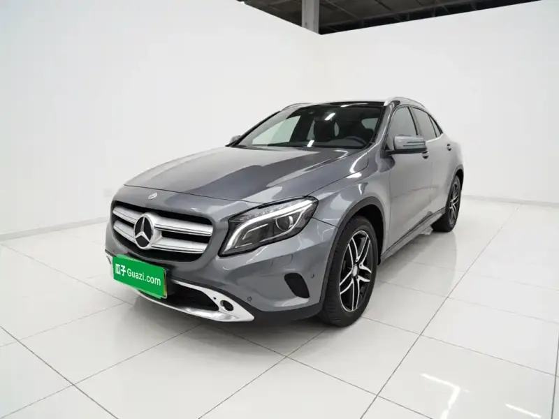 Mercedes-Benz GLA, 2015 — фото 1
