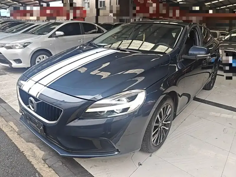 Volvo V40, 2017