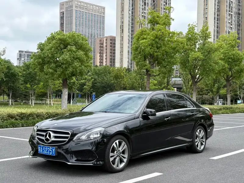 Mercedes-Benz E-Class, 2014 — фото 1