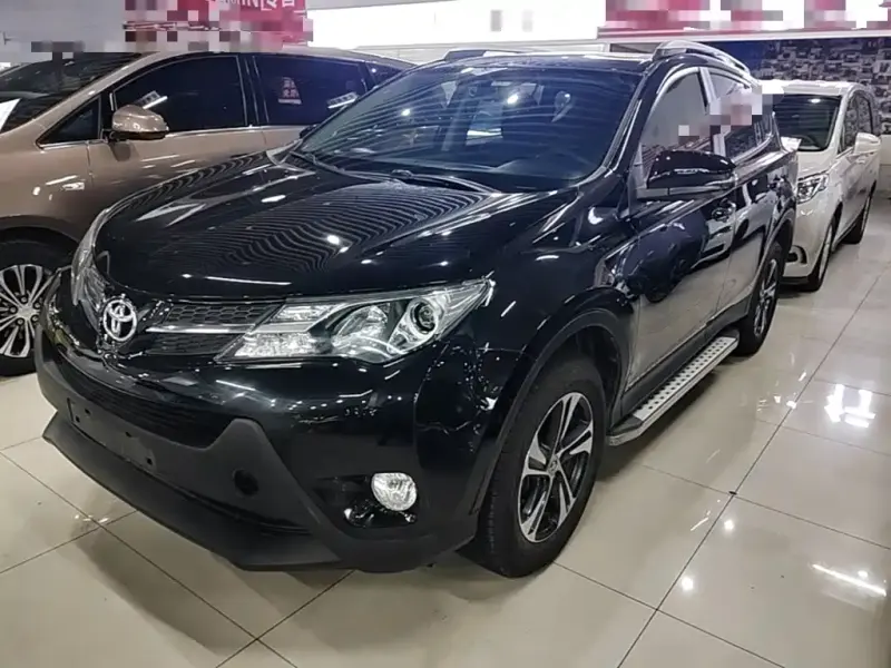 Toyota RAV4, 2015 — фото 1