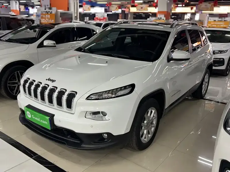 Jeep Cherokee, 2016
