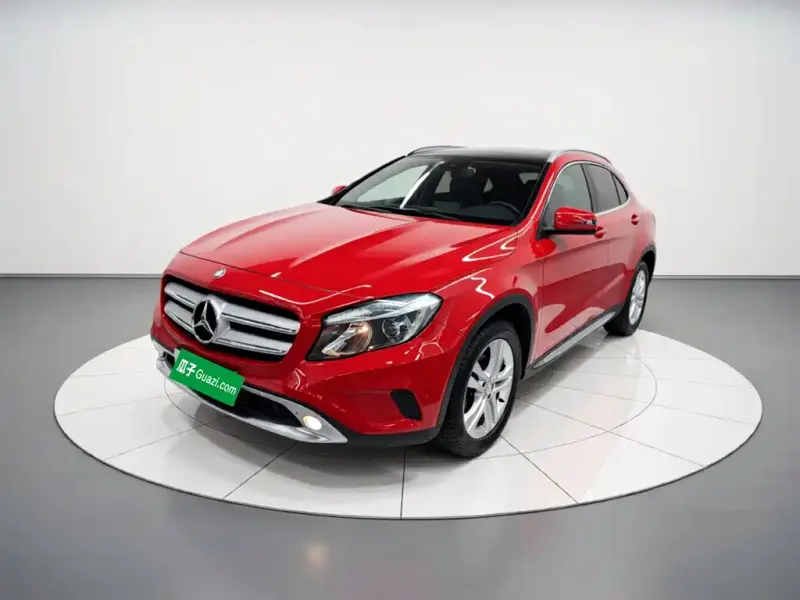 Mercedes-Benz GLA, 2015 — фото 1