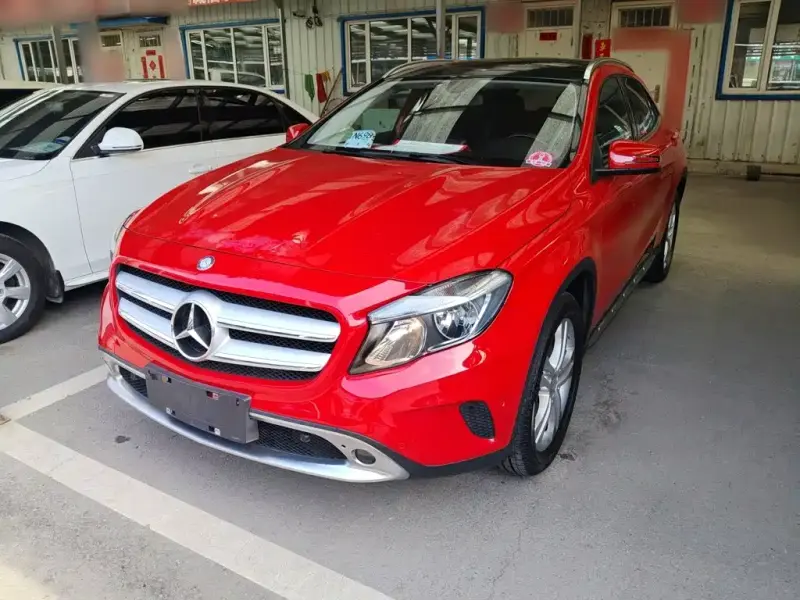 Mercedes-Benz GLA, 2015 — фото 1