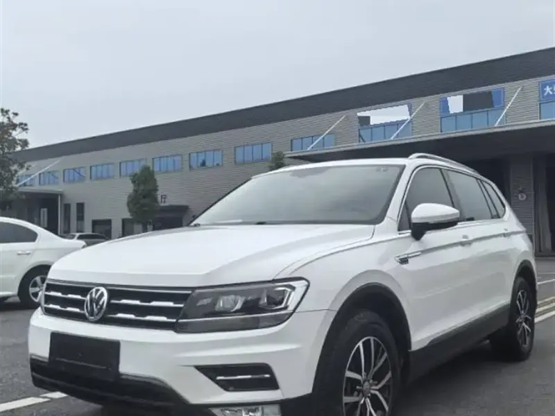 Volkswagen Tiguan L, 2018