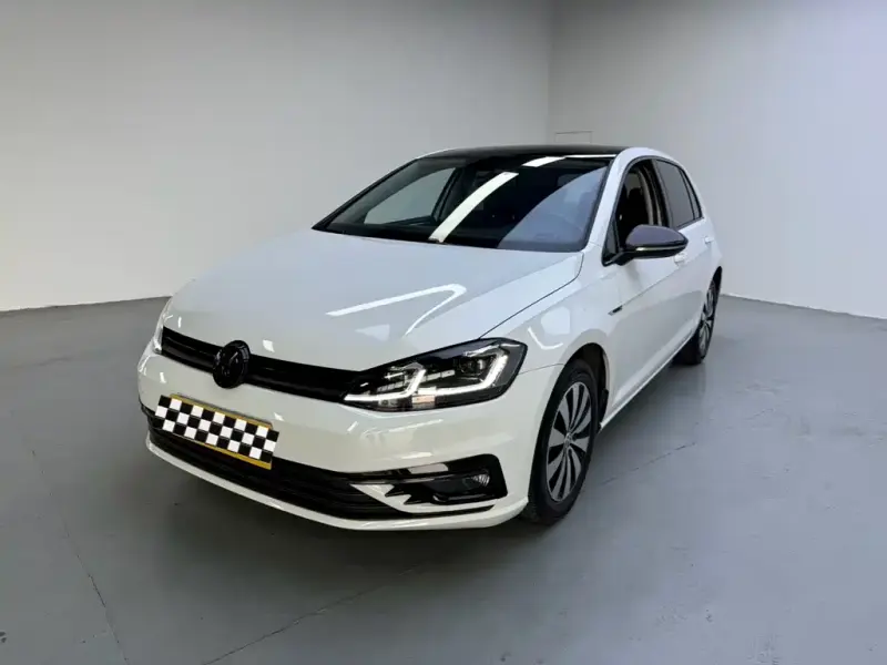 Volkswagen Golf, 2019 — фото 1