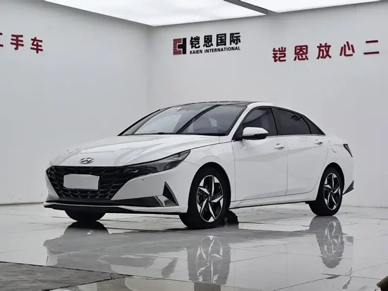 Hyundai Elantra, 2021