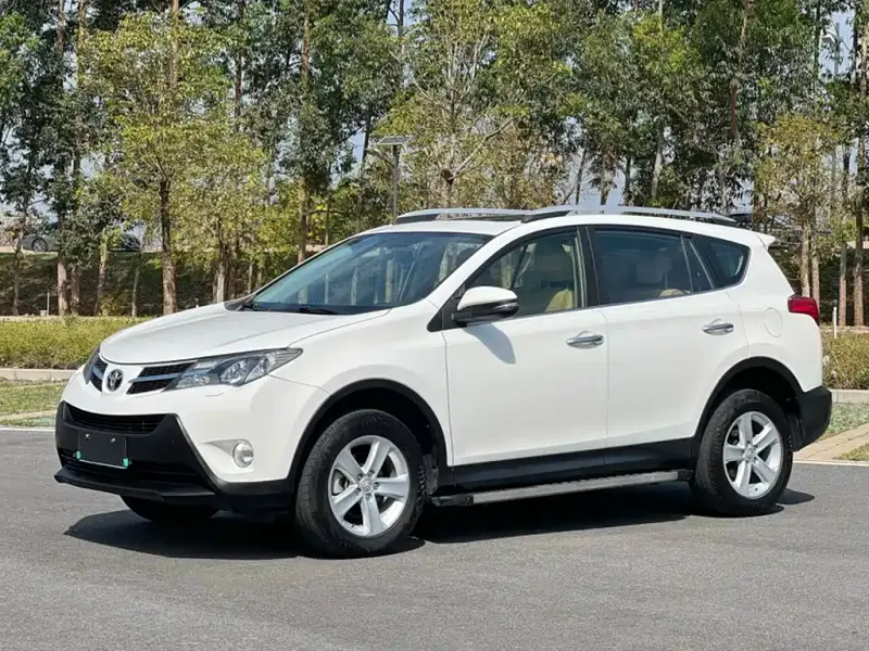 Toyota RAV4, 2014 — фото 1