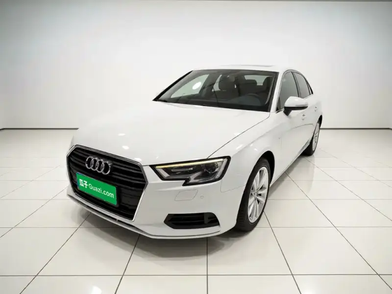 Audi A3, 2018 — фото 1