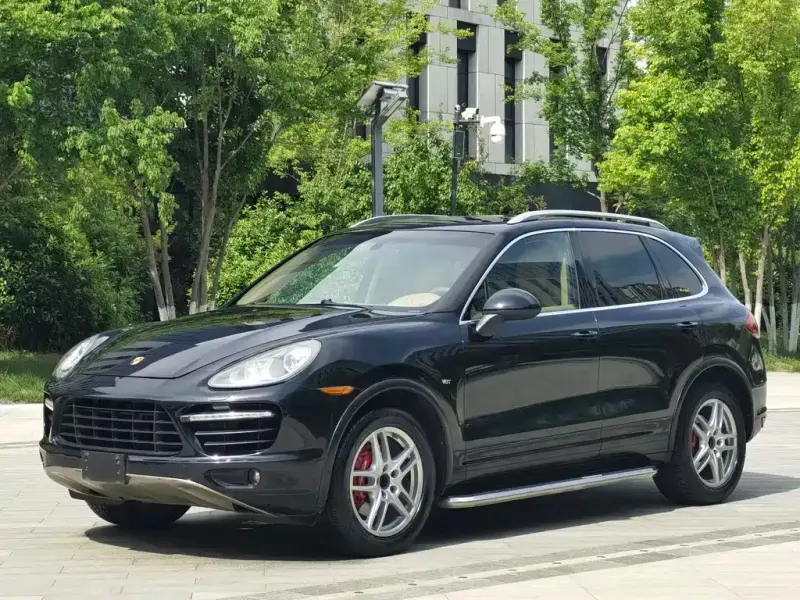 Porsche Cayenne, 2011