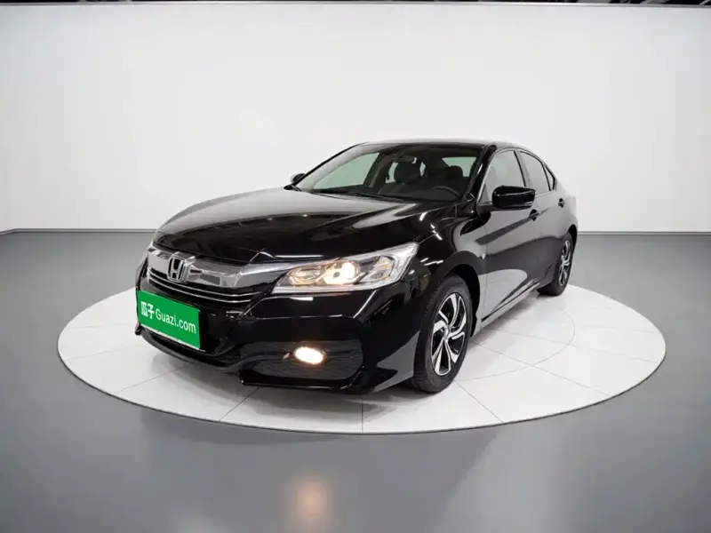 Honda Accord, 2018 — фото 1