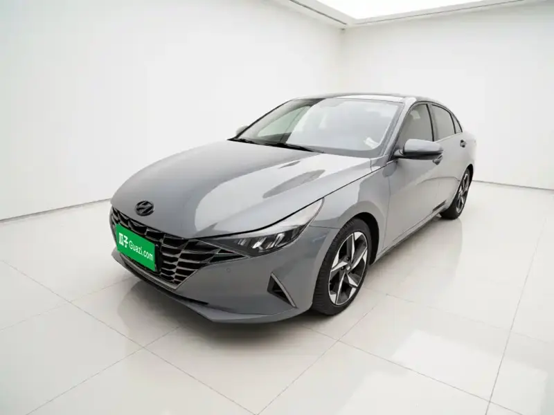 Hyundai Elantra, 2023