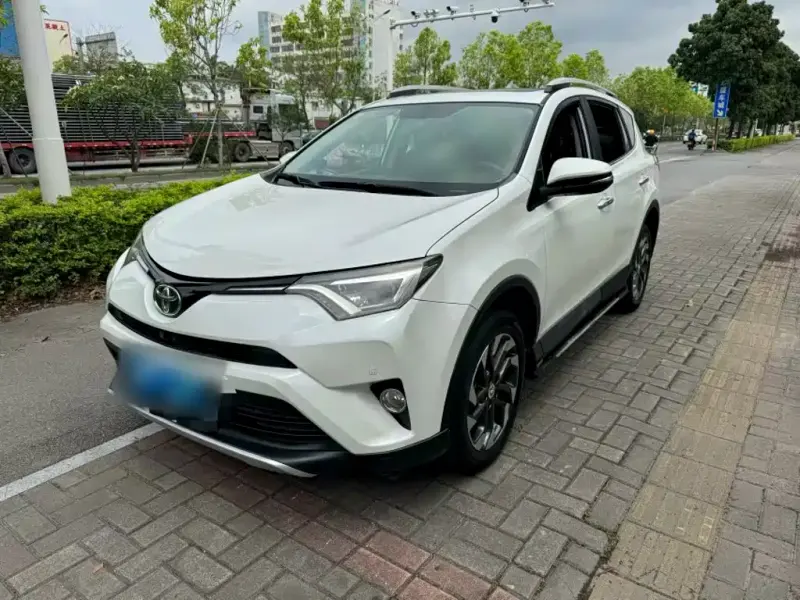 Toyota RAV4, 2016 — фото 1