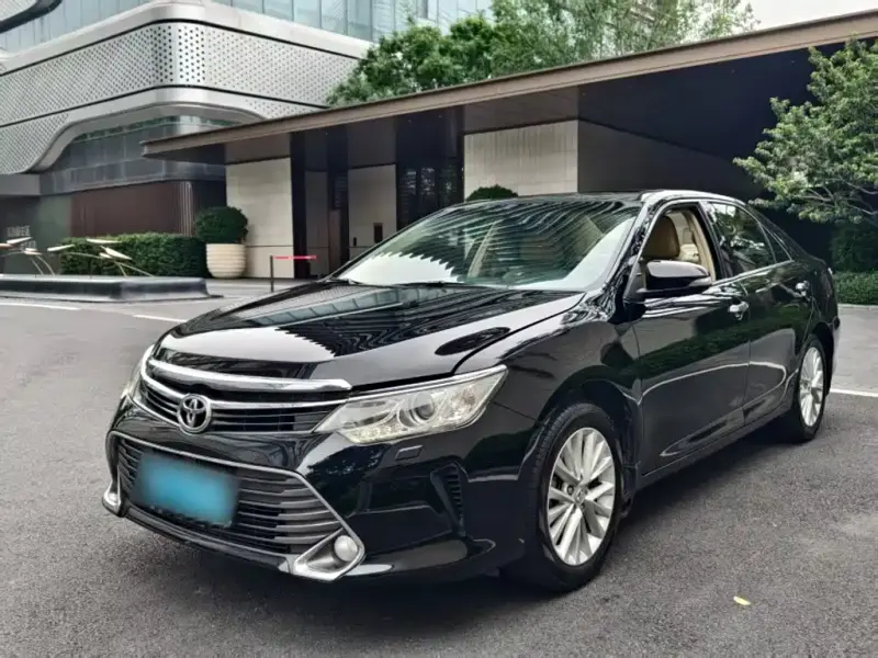 Toyota Camry, 2016