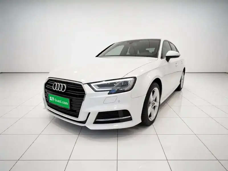 Audi A3, 2019 — фото 1