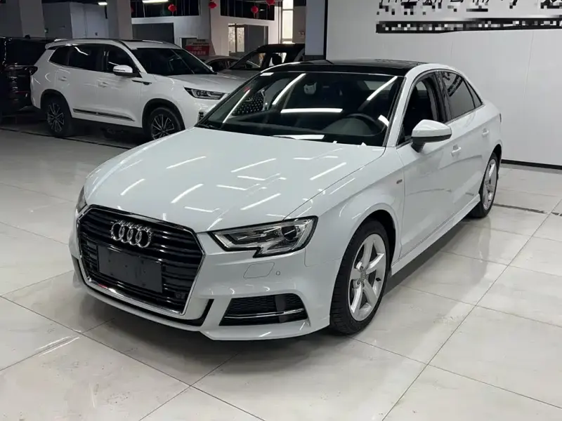 Audi A3, 2017 — фото 1