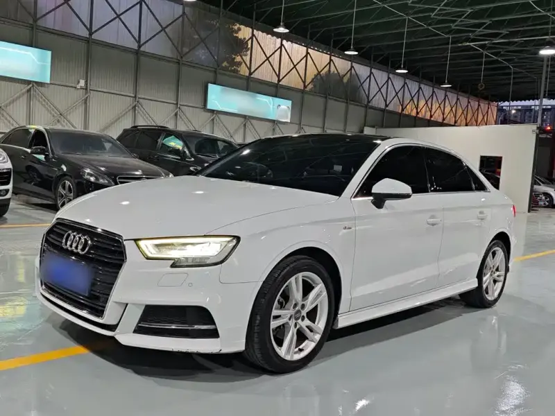 Audi A3, 2019 — фото 1