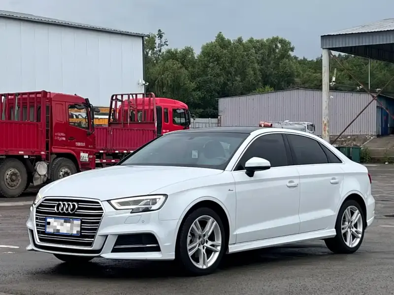 Audi A3, 2019 — фото 1