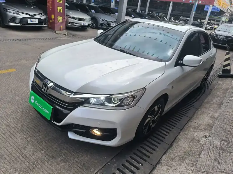 Honda Accord, 2016 — фото 1