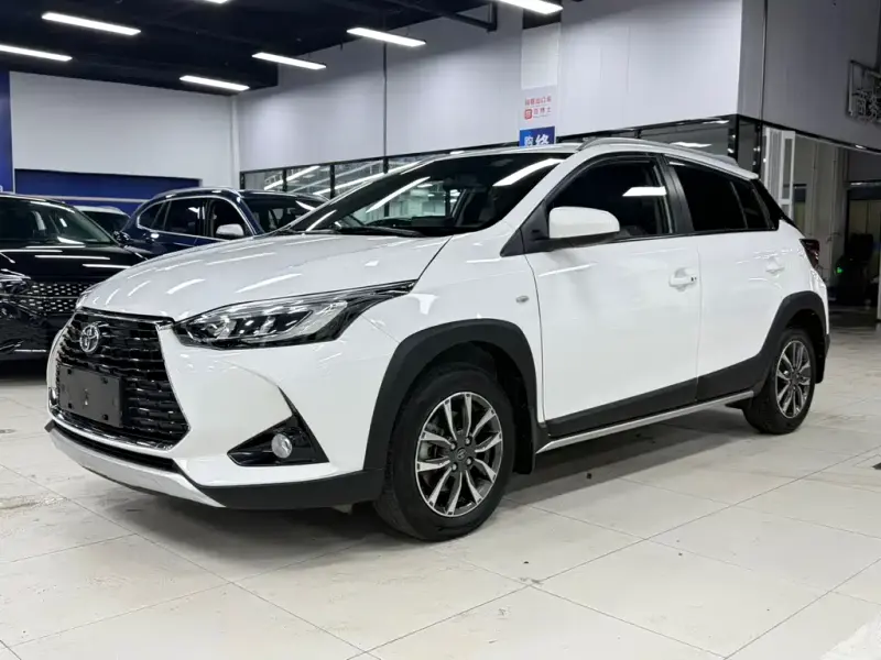 Toyota Yaris L, 2023