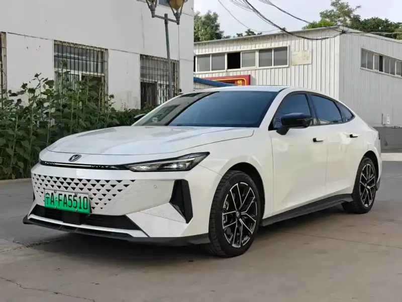 Changan UNI-V iDD, 2024