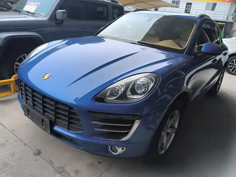 Porsche Macan, 2015